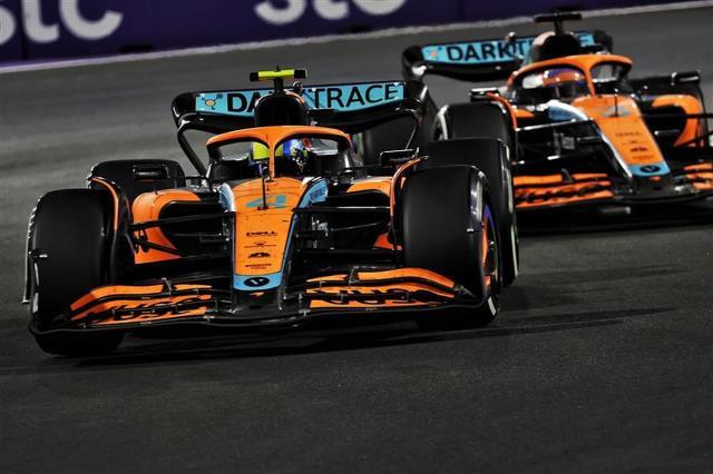 1650722920933049817.jpg Daniel-Ricciardo-and-Lando-Norris-in-Jeddah.v1 (1).jpg